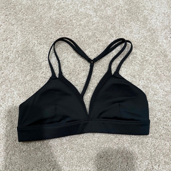 LIKE NEW ALO YOGA AIRLIFT LAYER UP BRA - Picture 4 of 7